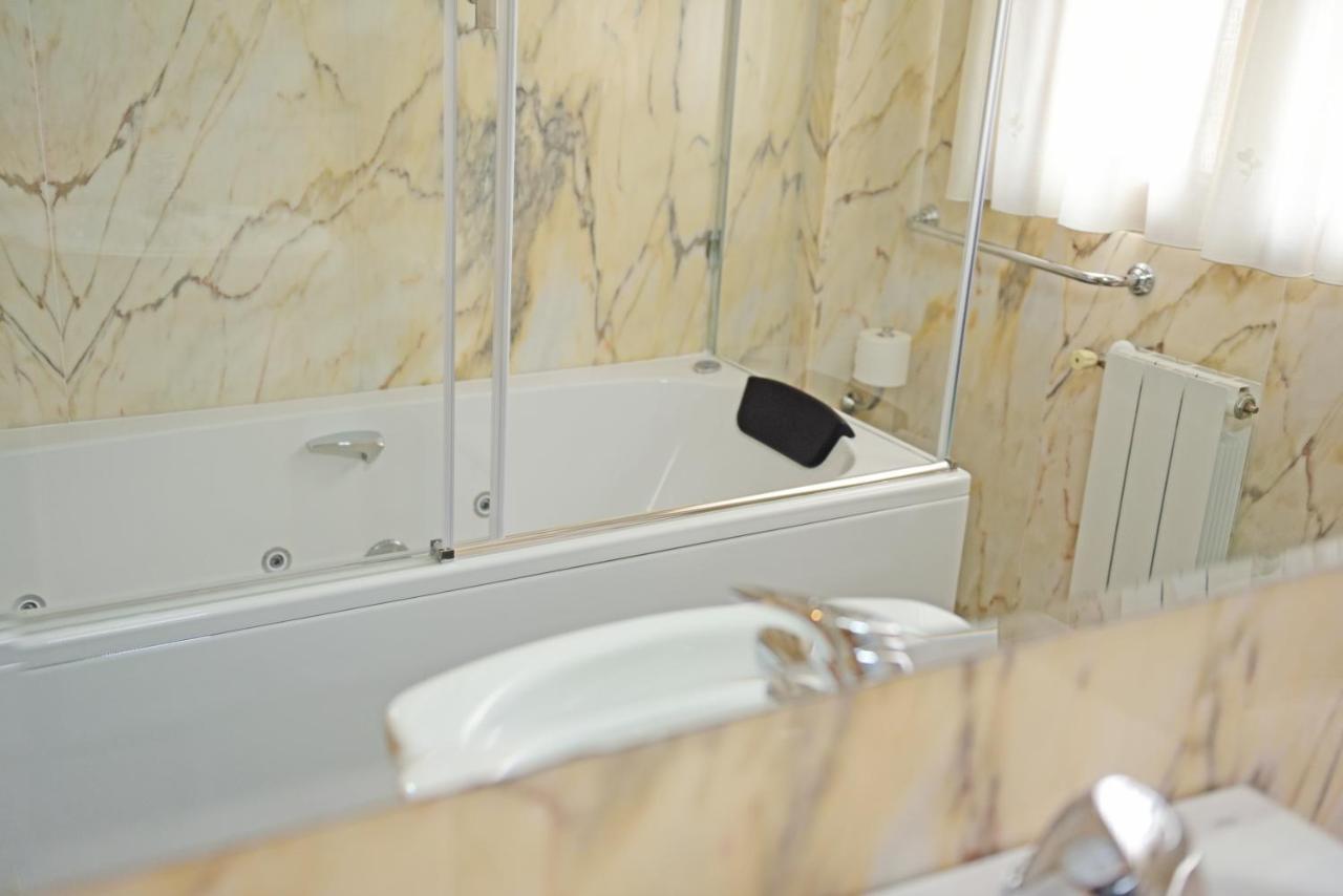 Hotel Vijanera Galizano Eksteriør billede